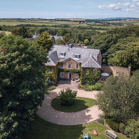 Clemenstone House B&B Cowbridge Bagian luar foto