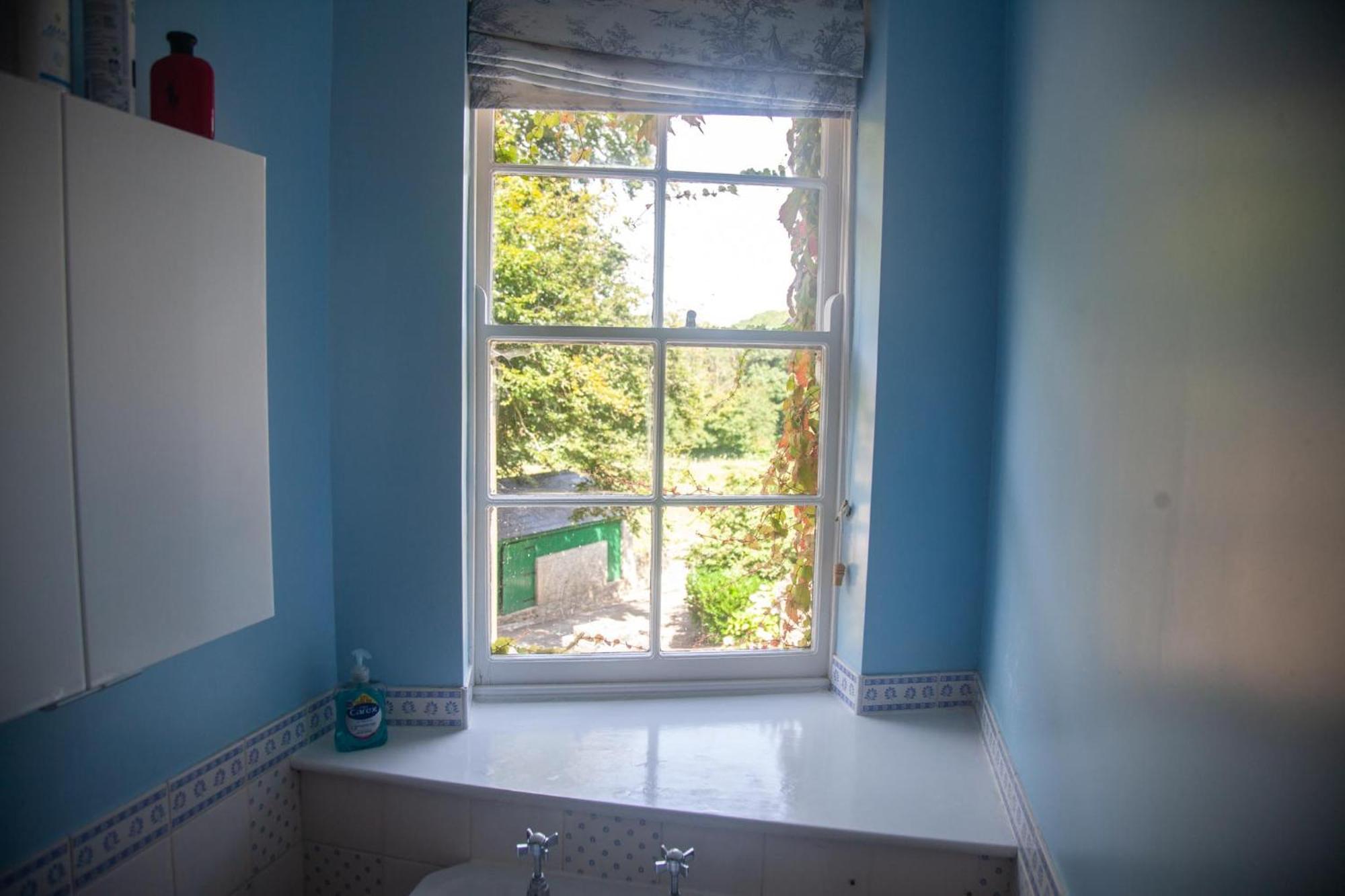Clemenstone House B&B Cowbridge Bagian luar foto