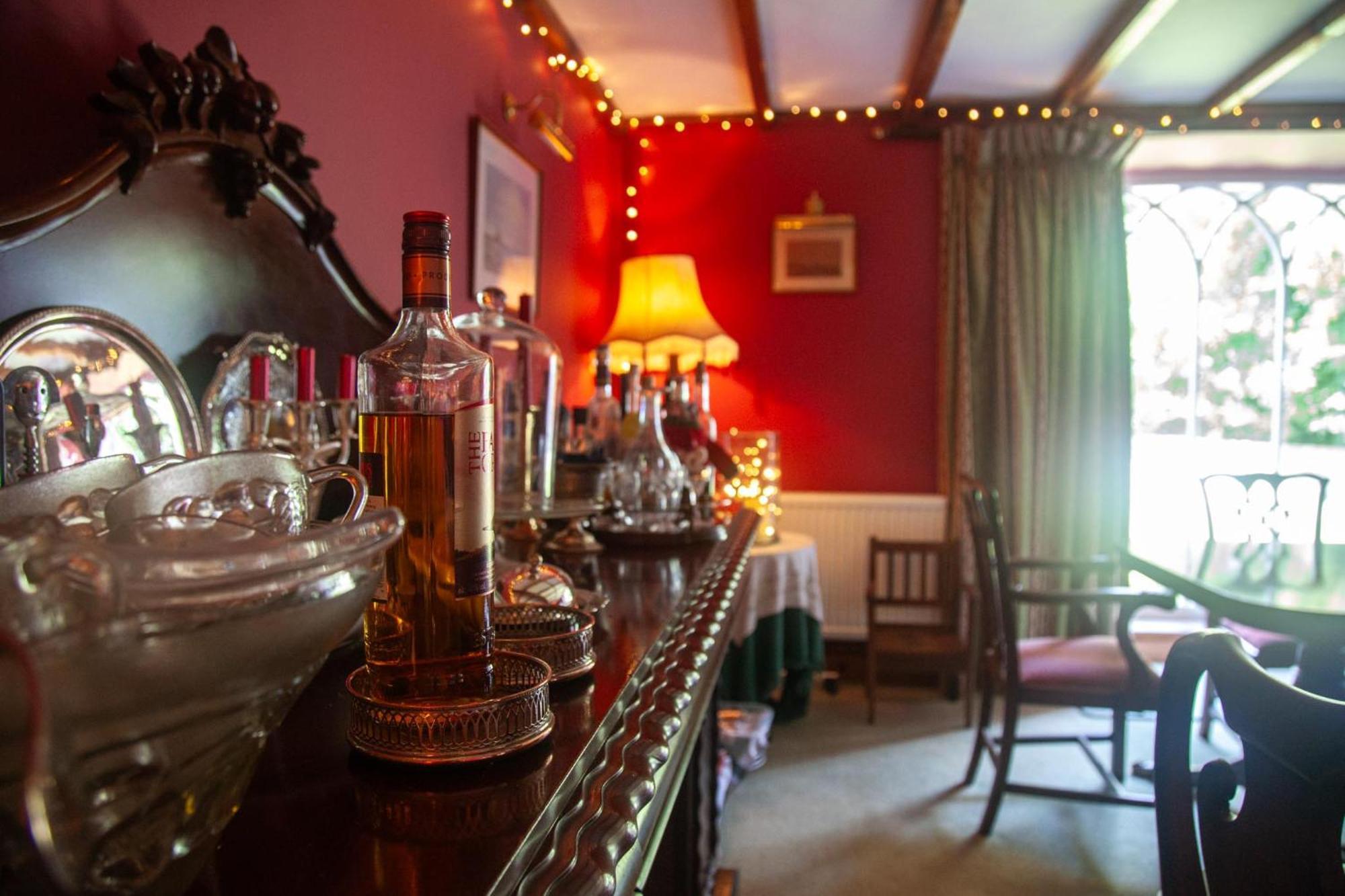 Clemenstone House B&B Cowbridge Bagian luar foto